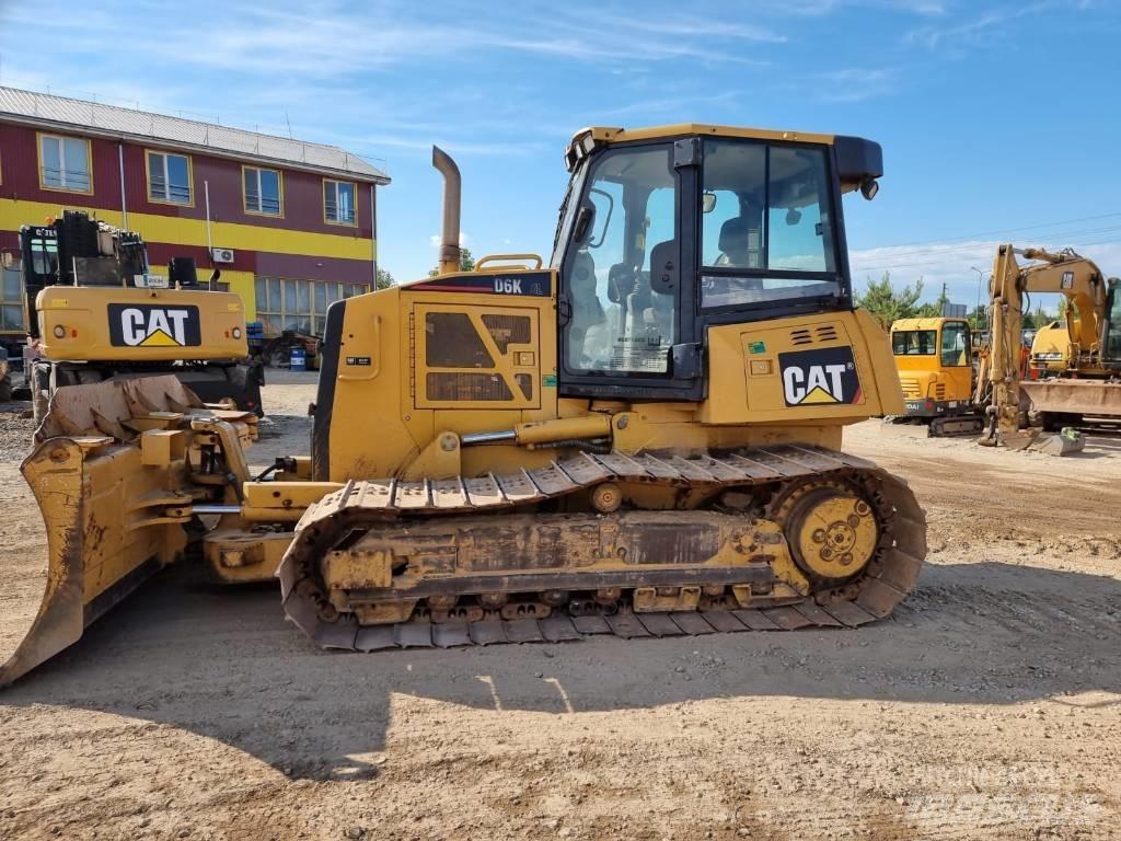 CAT D 6 K LGP بلدوزرات مجنزرة