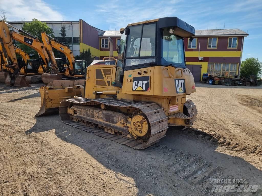 CAT D 6 K LGP بلدوزرات مجنزرة
