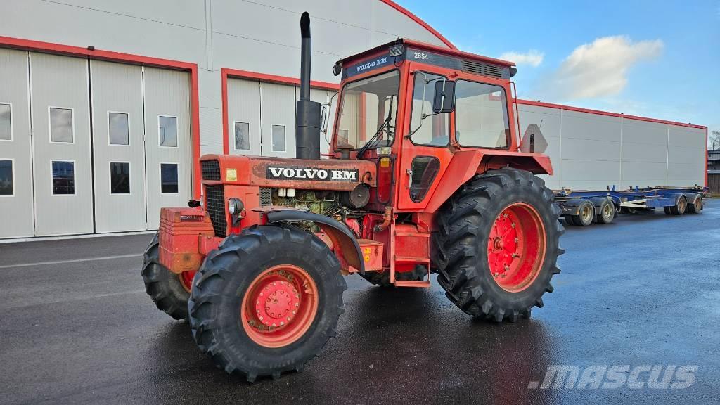 Volvo BM 2654 الجرارات