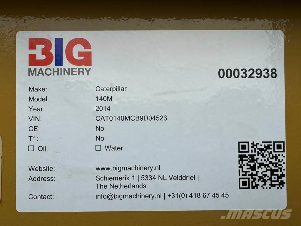 CAT 140M معدات تمهيد الطرق