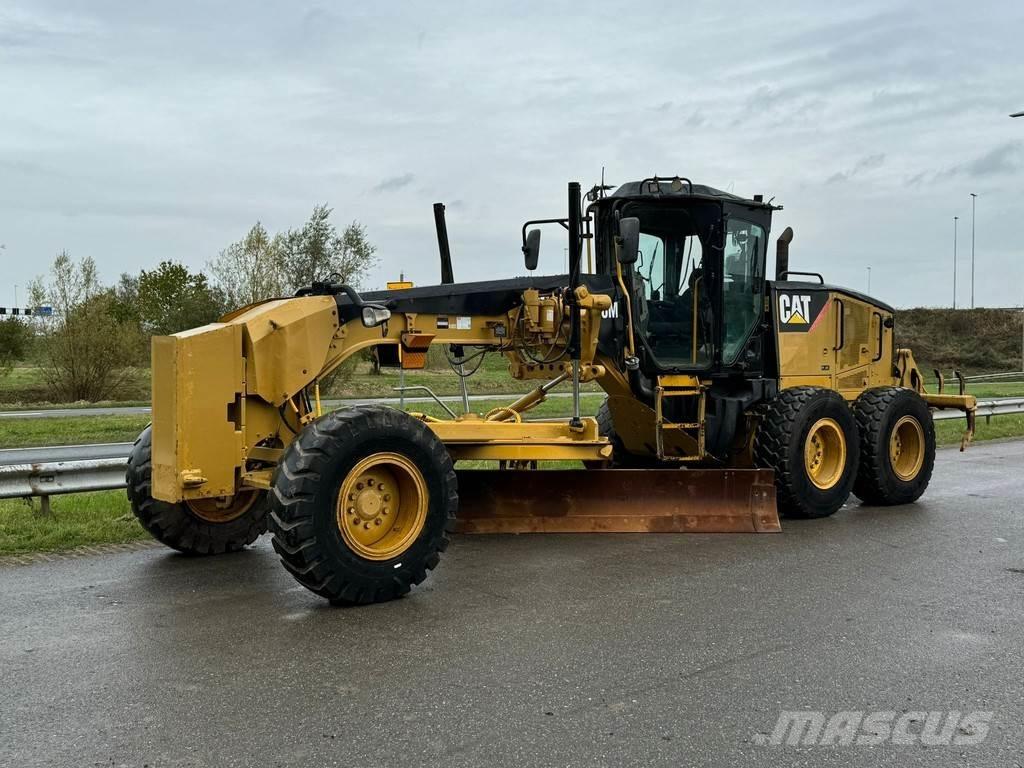 CAT 140M معدات تمهيد الطرق