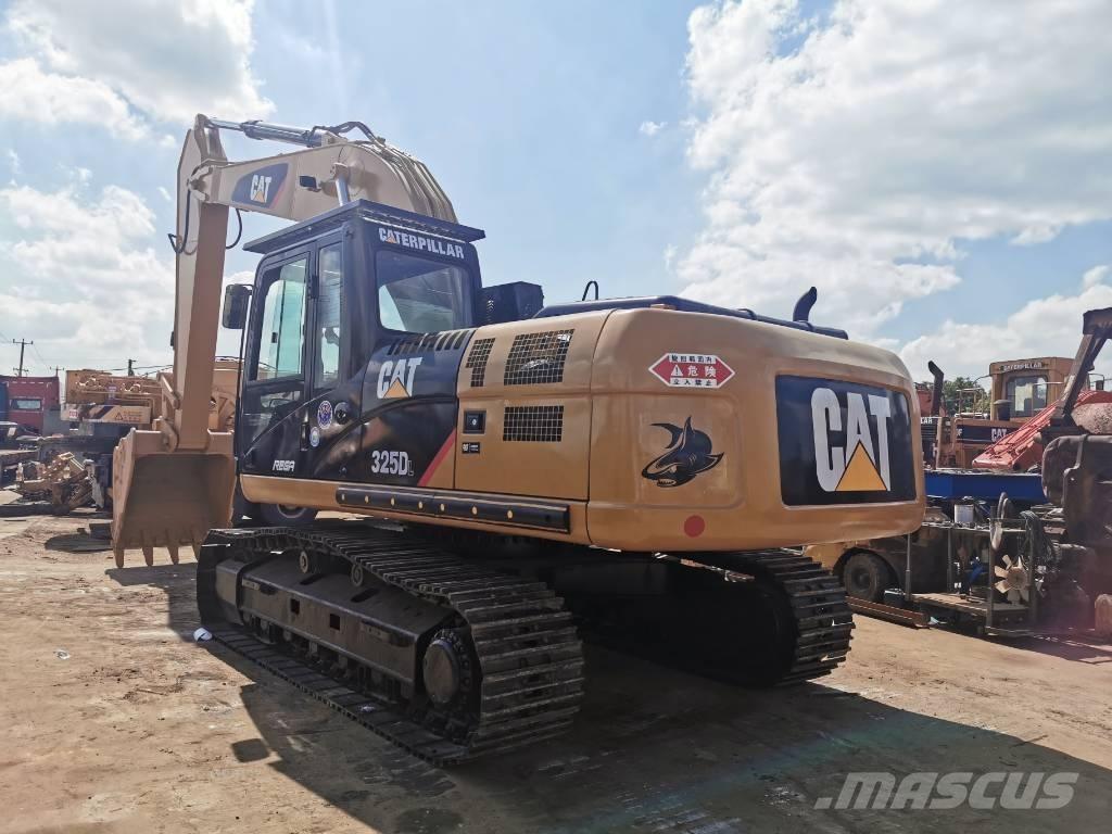 CAT 325DL حفارات زحافة