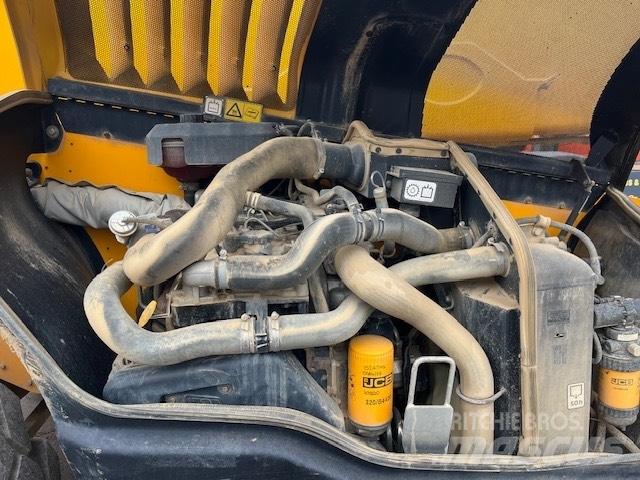 JCB 540-170 مناولات متداخلة