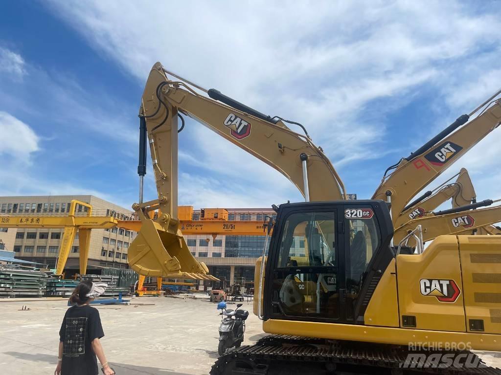 CAT 320 GC حفارات زحافة