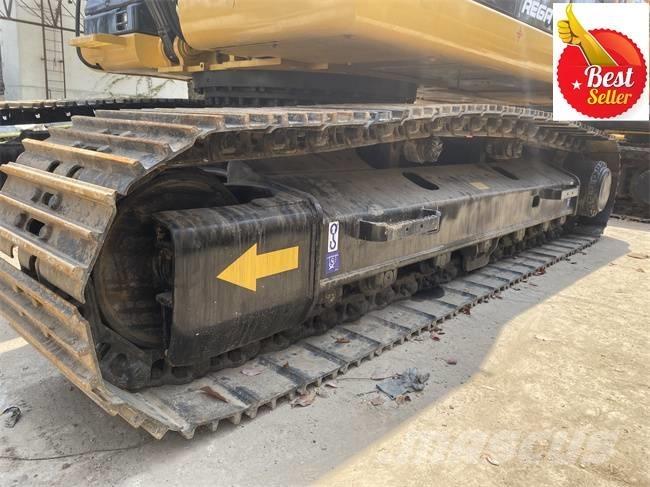 CAT 325 D حفارات زحافة
