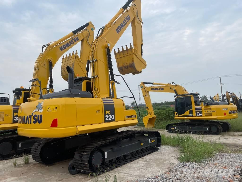Komatsu PC 220 حفارات زحافة