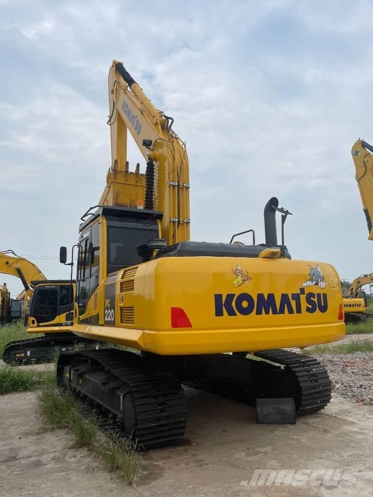 Komatsu PC 220 حفارات زحافة