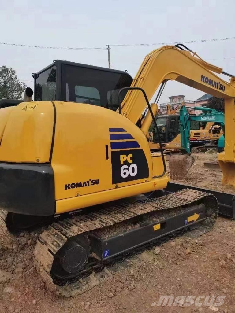 Komatsu PC 60-8 حفارات زحافة