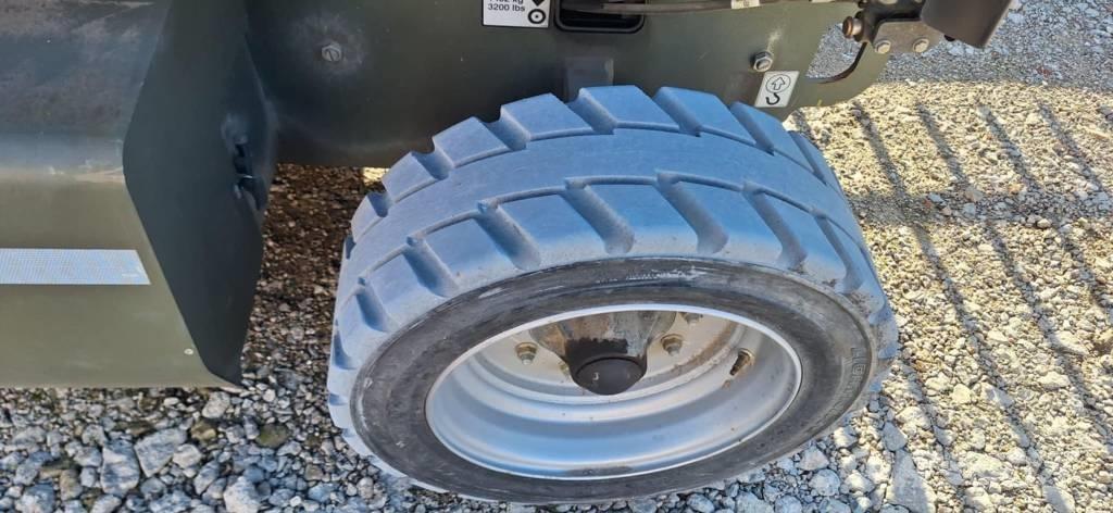 JLG M 3369 رافعات مقصية الشكل