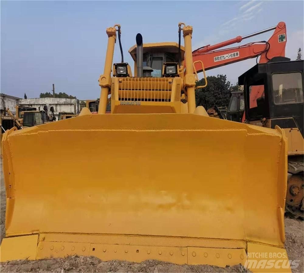 Komatsu D 155 AX بلدوزرات مجنزرة
