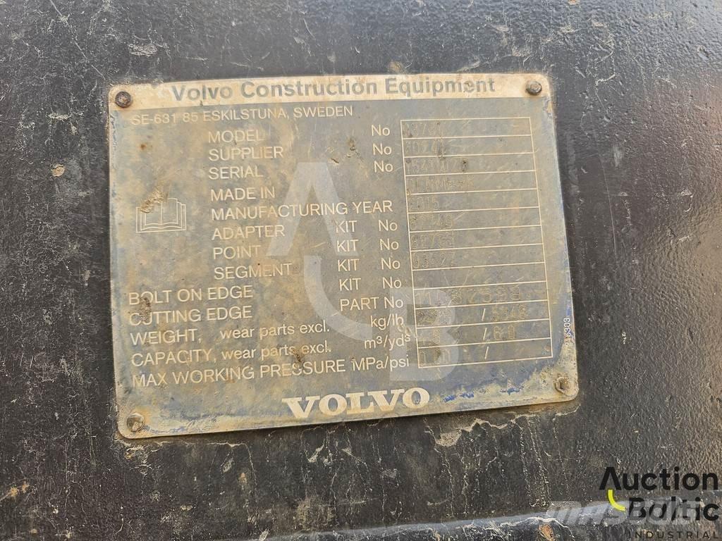 Volvo L 180 G لوادر بعجل