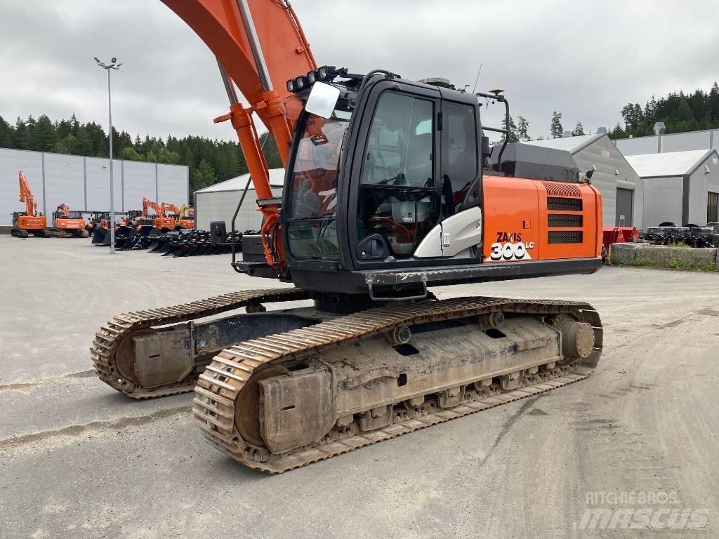Hitachi ZX 300 LC-6 حفارات زحافة