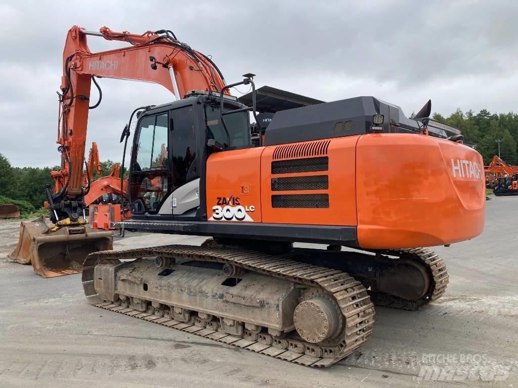 Hitachi ZX 300 LC-6 حفارات زحافة