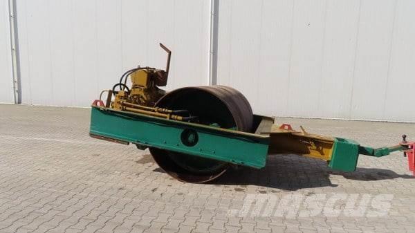 Vibromax W 501 مداحل رجاجة مجرورة