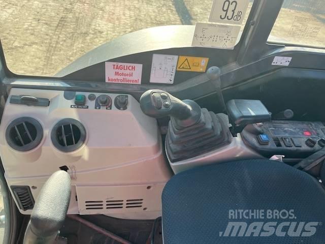 Kobelco SK30 SR-6E حفارات صغيرة أقل من 7 طن (حفارات صغيرة)