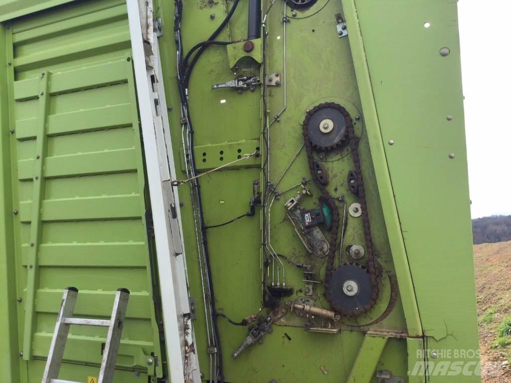CLAAS 9400 مقطورة حبوب