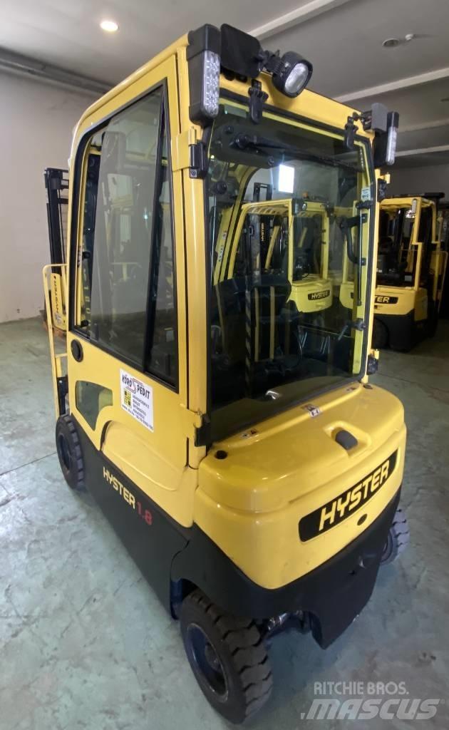 Hyster J1.8XN MWB شاحنات ذات رافعات شوكية تعمل بالكهرباء