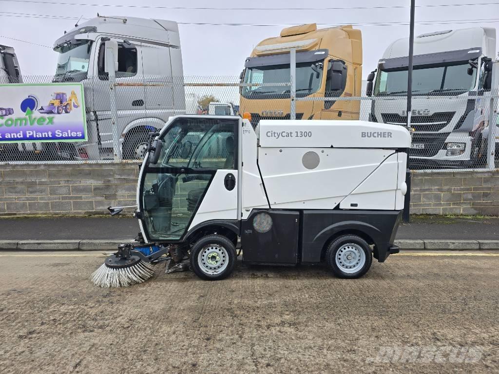 Bucher CityCat 1300 كناسات
