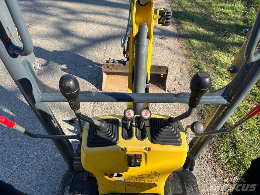 Wacker Neuson 803 حفارات صغيرة أقل من 7 طن (حفارات صغيرة)