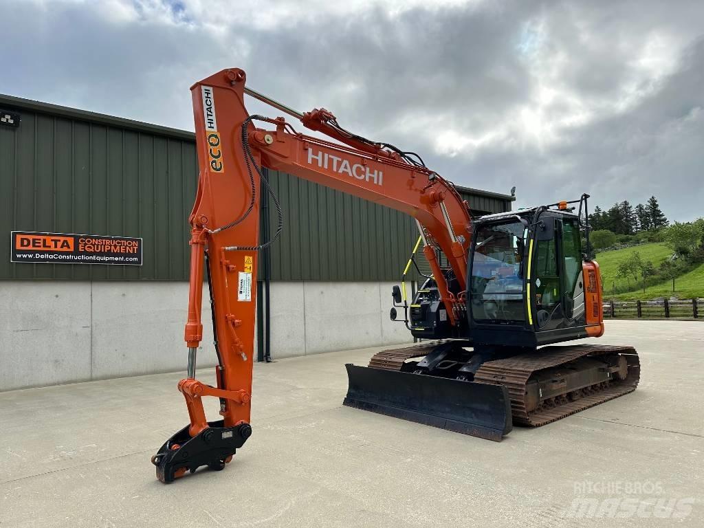 Hitachi ZX 135 US-6 حفارات زحافة