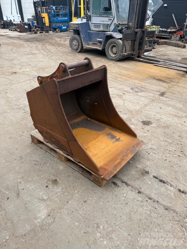 Andet S60 graveskovl دلاء