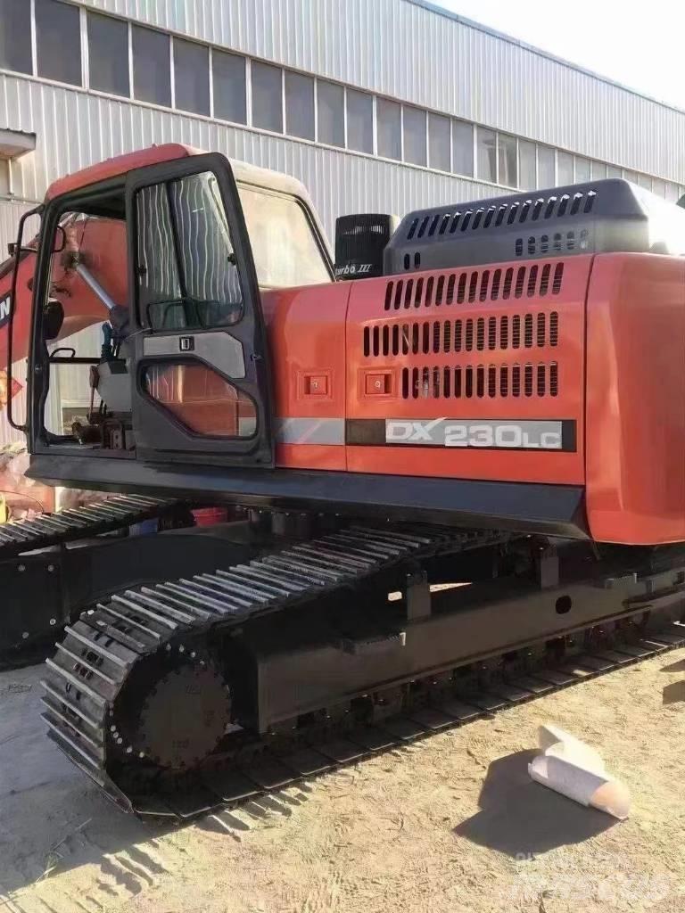 Doosan DX 230 LC-9C حفارات زحافة