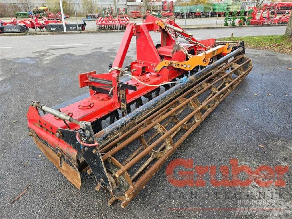 Rotoland SK 400 الكاسحات وقلابات التربة ذات المحركات