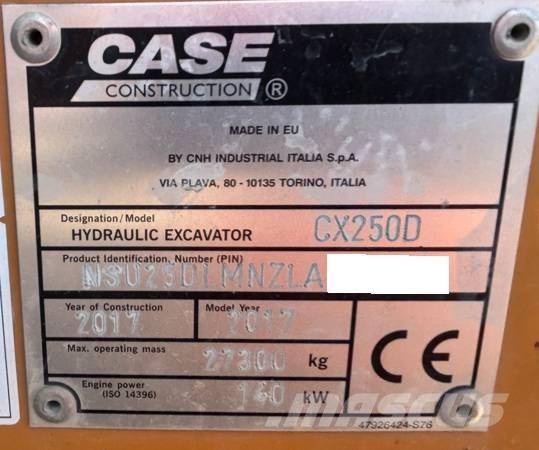 CASE CX250D حفارات زحافة