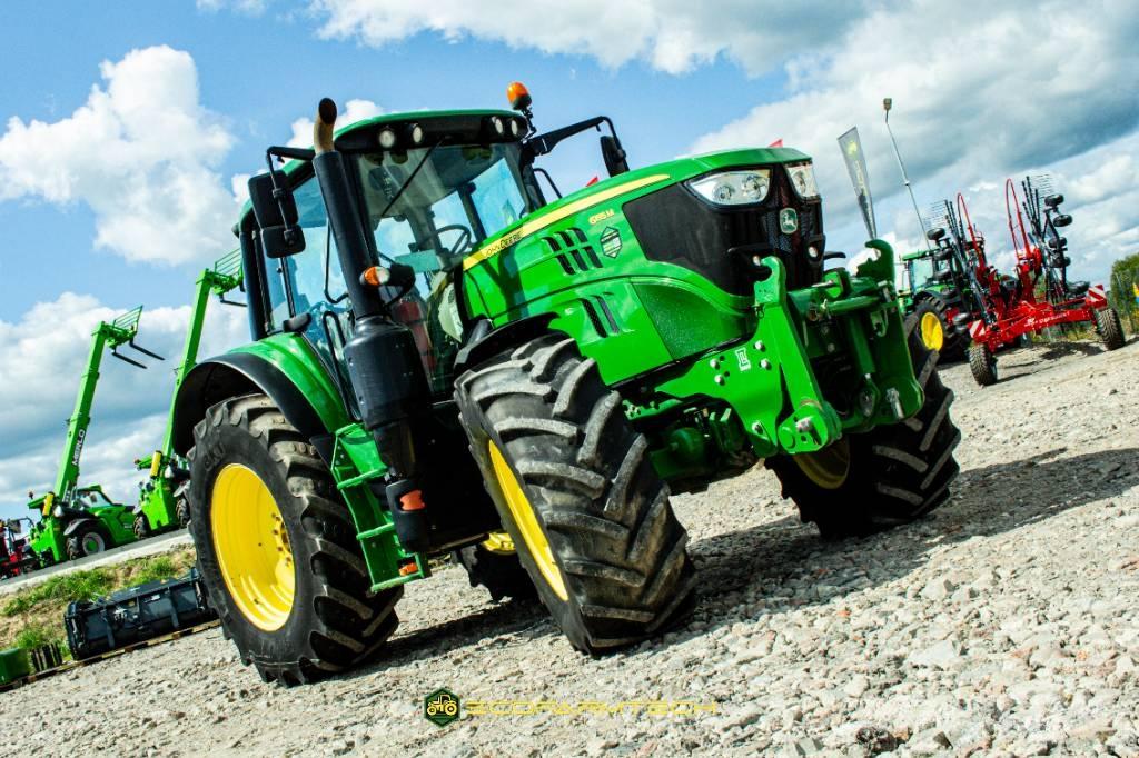 John Deere 6155 M الجرارات