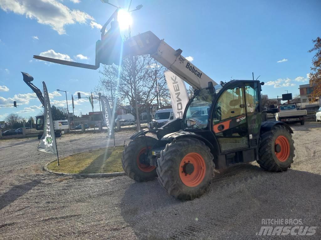 Bobcat TL 38.70 مناولات متداخلة