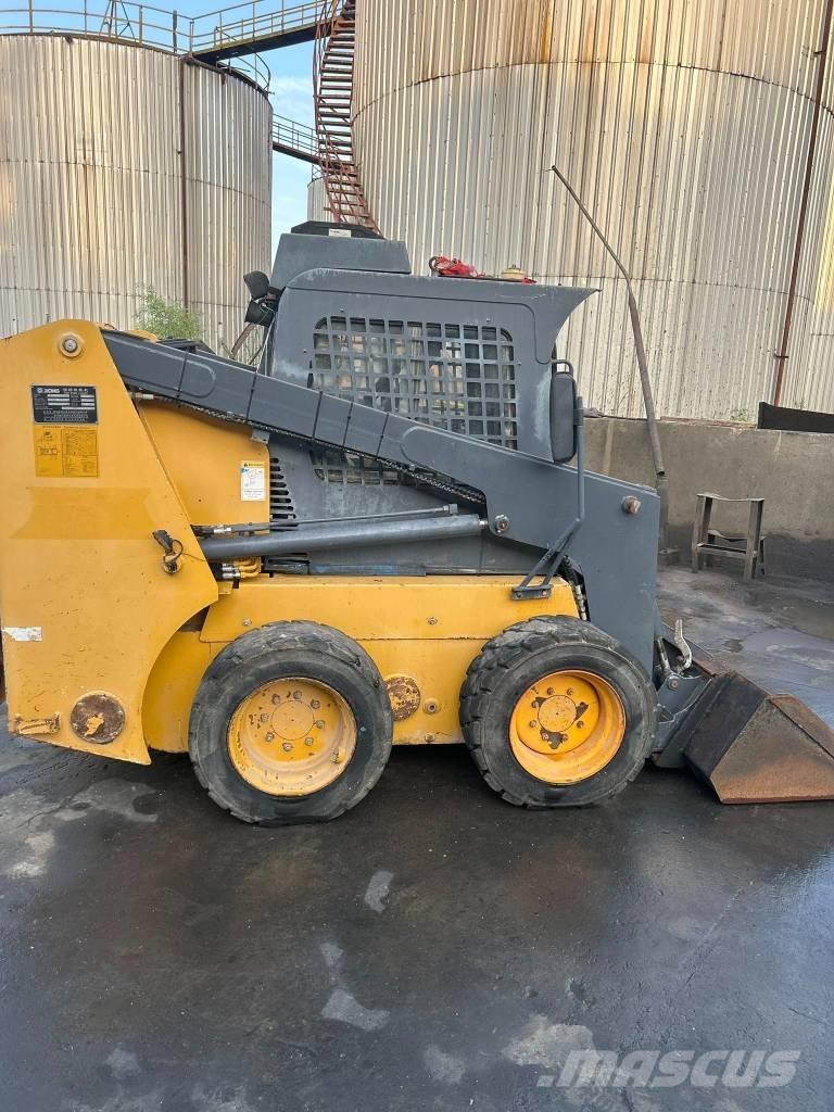 XCMG XCT740 لوادر انزلاقية التوجيه