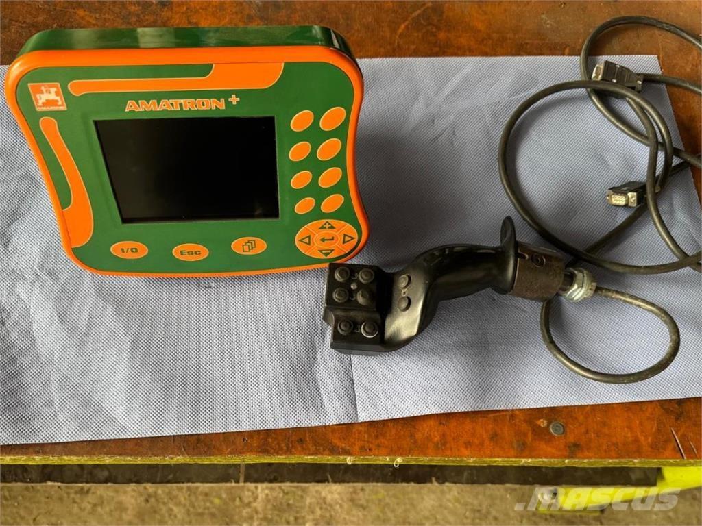 Amazone ZG-B 8200 معدات فرد المواد المعدنية