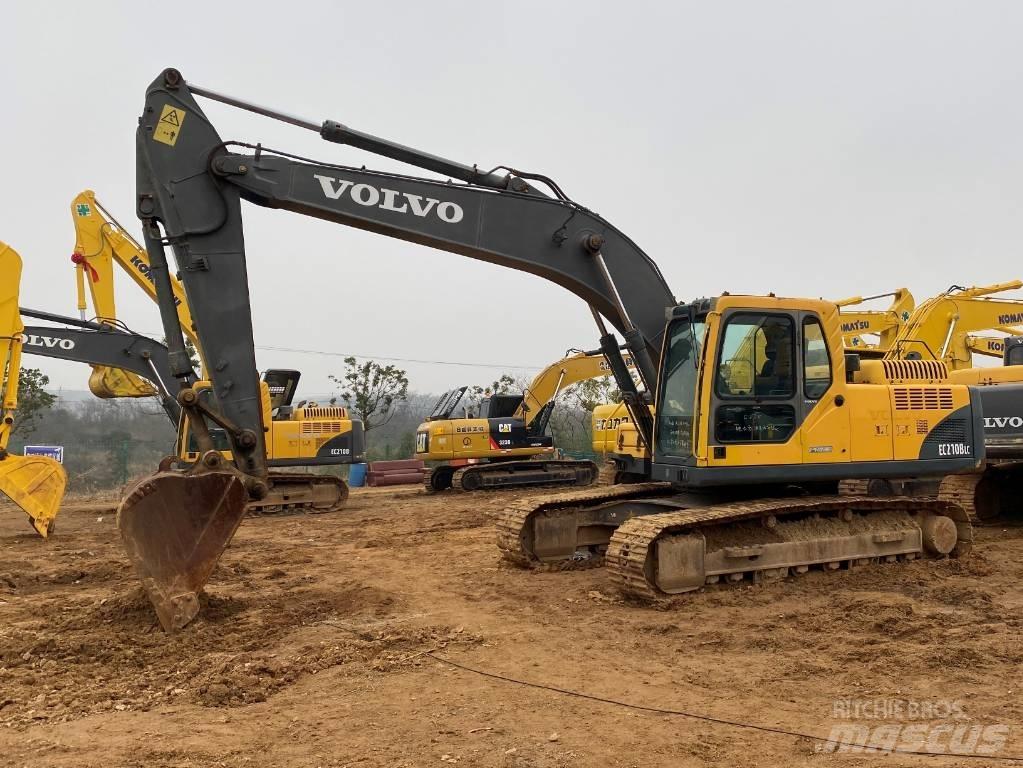 Volvo EC210BLC حفارات زحافة