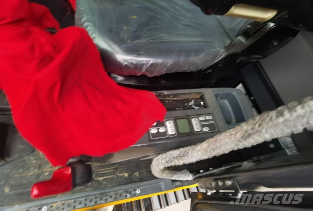 Komatsu PC 220-7 حفارات زحافة