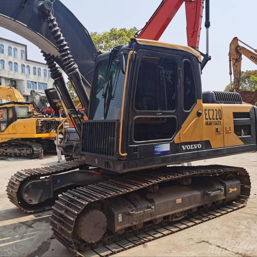 vovlo ec220 حفارات زحافة