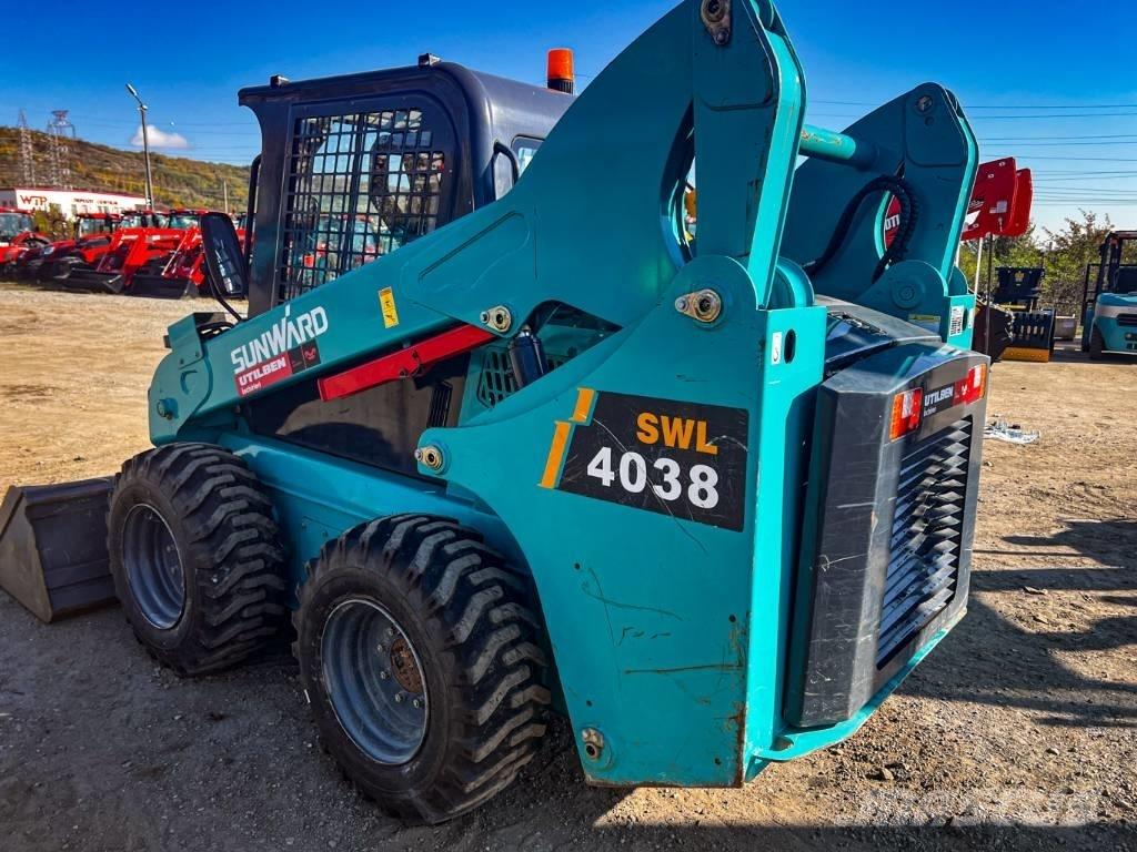 Sunward 4038 لوادر انزلاقية التوجيه