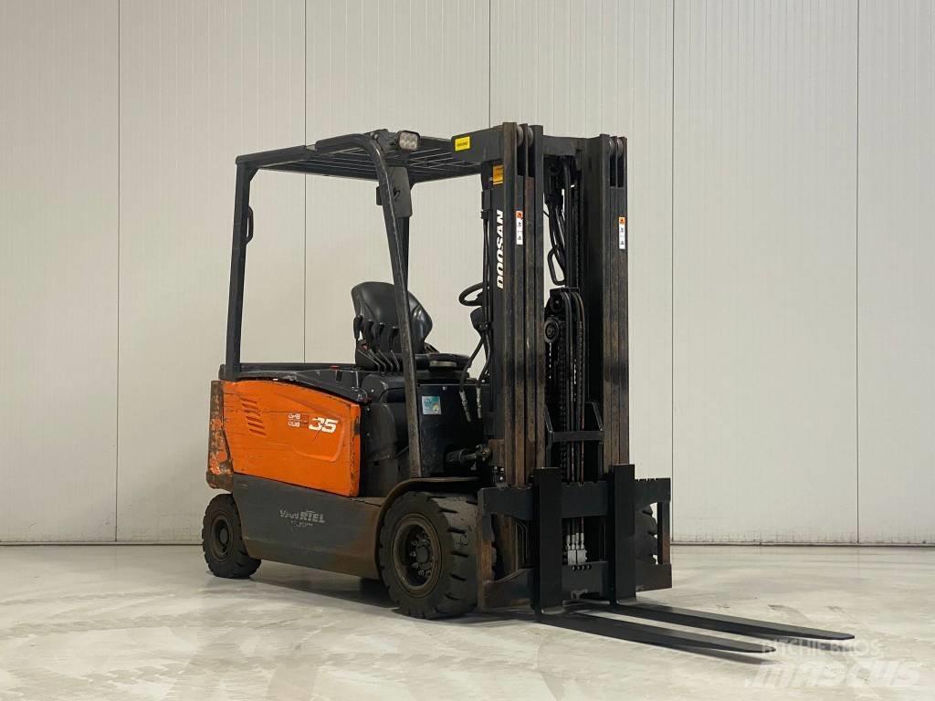 Doosan B35X-7 شاحنات ذات رافعات شوكية تعمل بالكهرباء