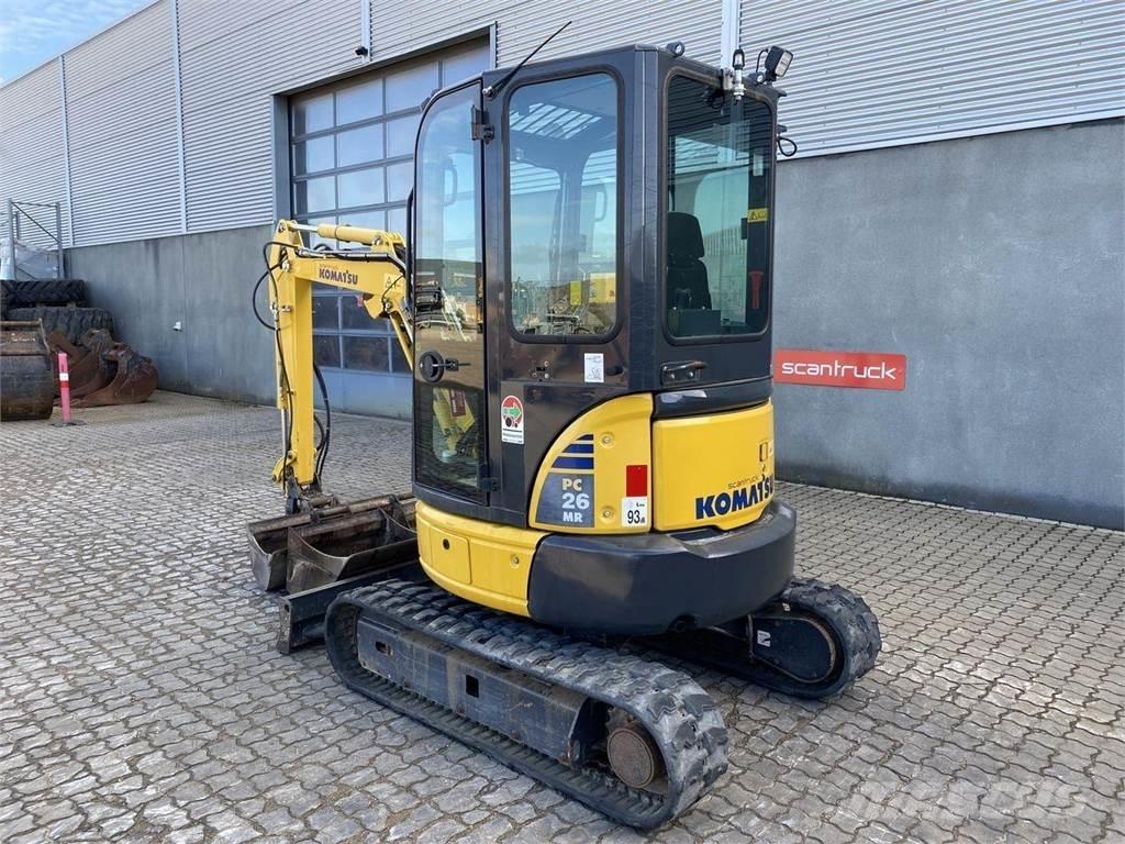 Komatsu PC26MR-3 حفارات بعجل