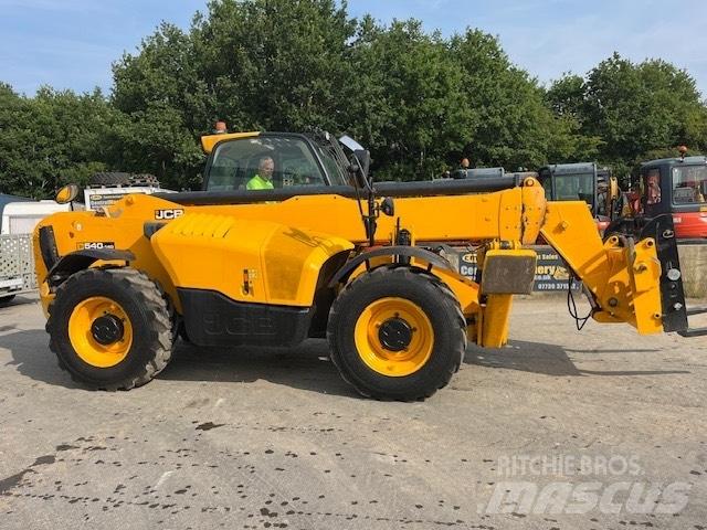 JCB 540-140 مناولات متداخلة