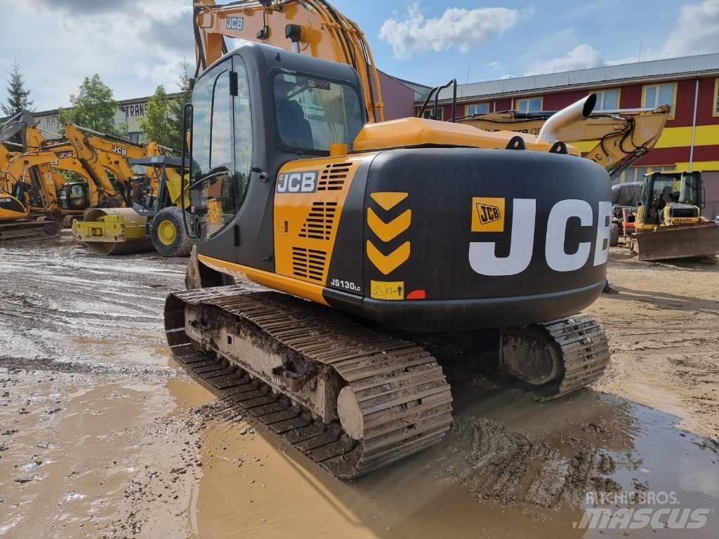 JCB JS 130 LC حفارات زحافة