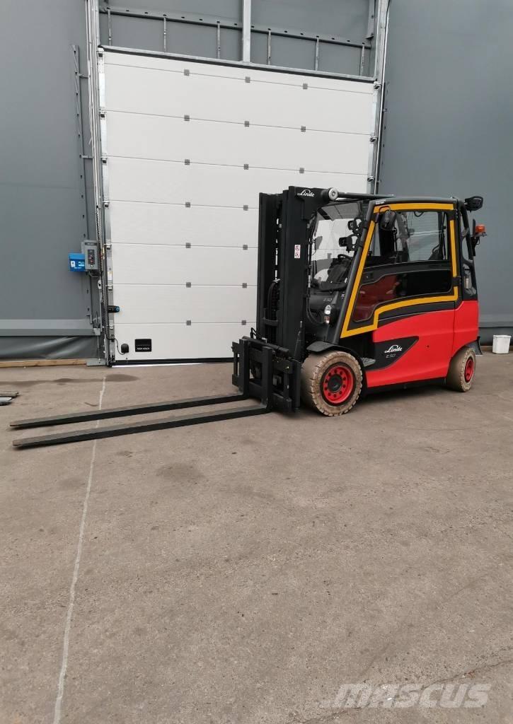Linde E50L-01/600 شاحنات ذات رافعات شوكية تعمل بالكهرباء