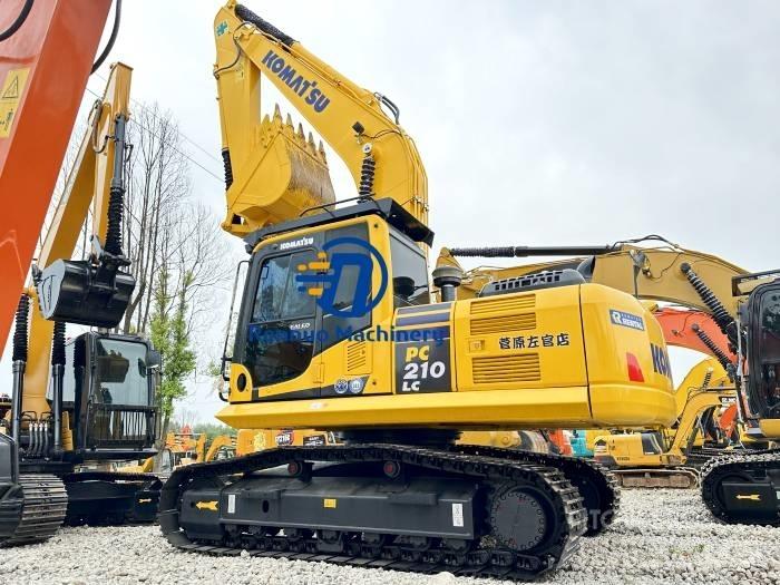 Komatsu PC 210-8 حفارات زحافة
