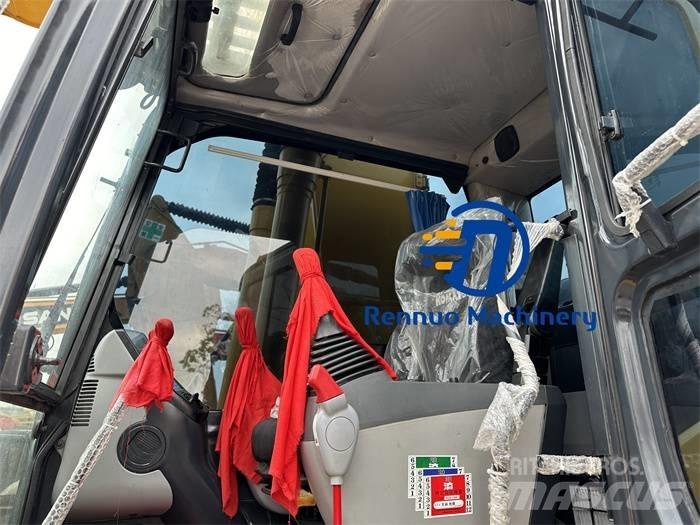 Komatsu PC 210-8 حفارات زحافة