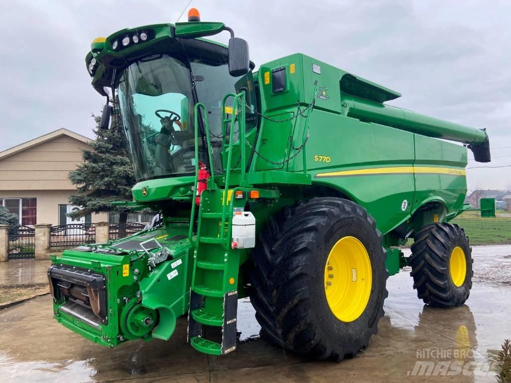 John Deere S770 حصادات