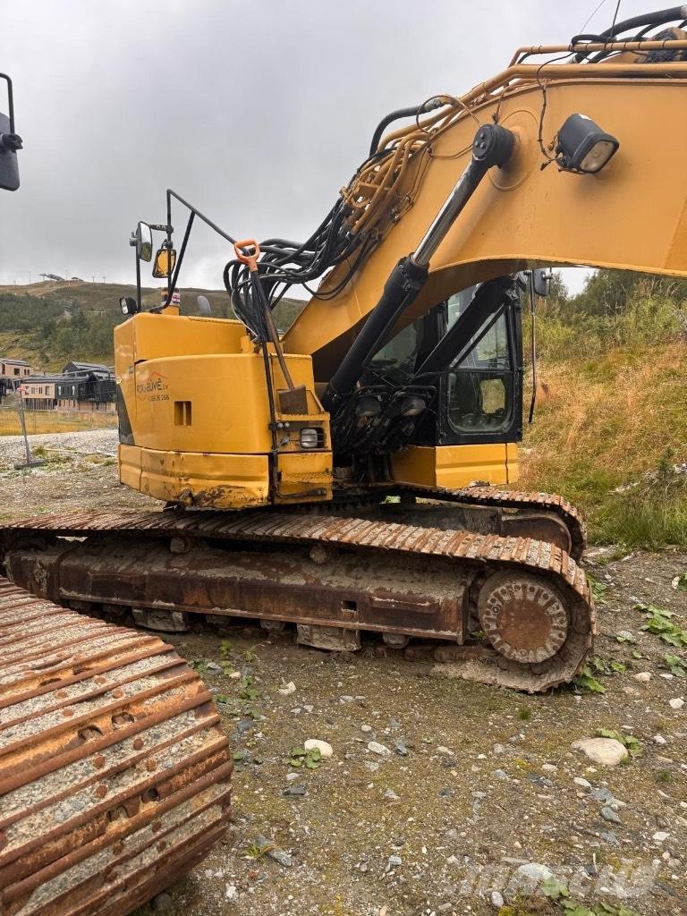 CAT 321 D LCR حفارات زحافة
