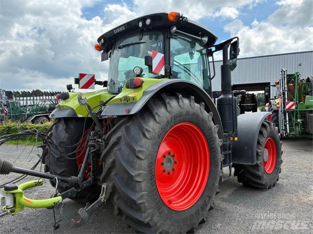 CLAAS ARION 650 الجرارات