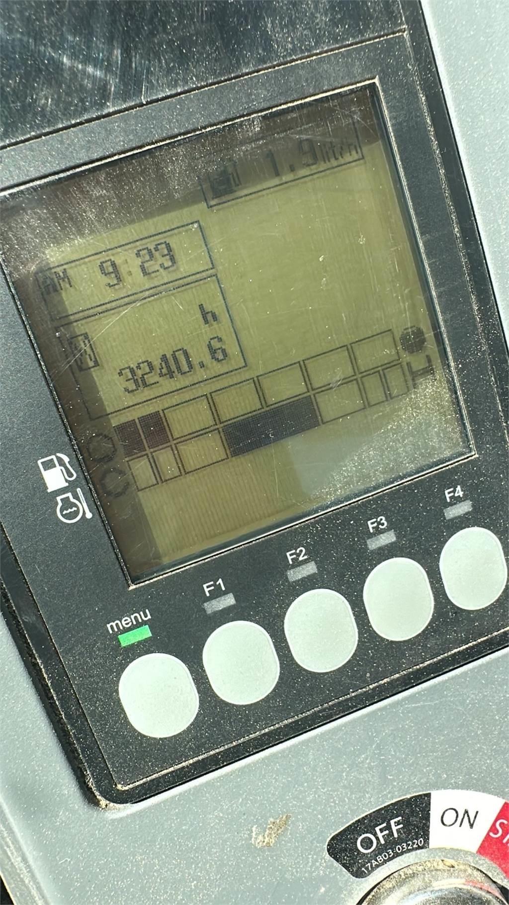 Yanmar Vio 80-1A حفارات وسط 7 طن - 12 طن