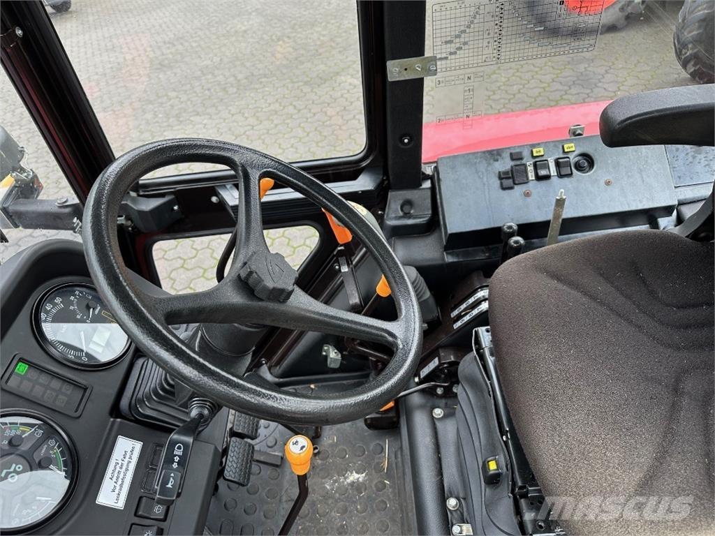 Belarus MTS 952.2 الجرارات