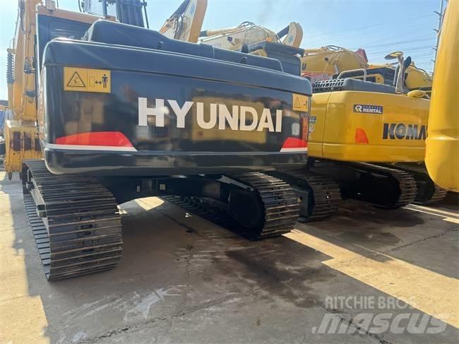 Hyundai Robex 220 LC حفارات زحافة