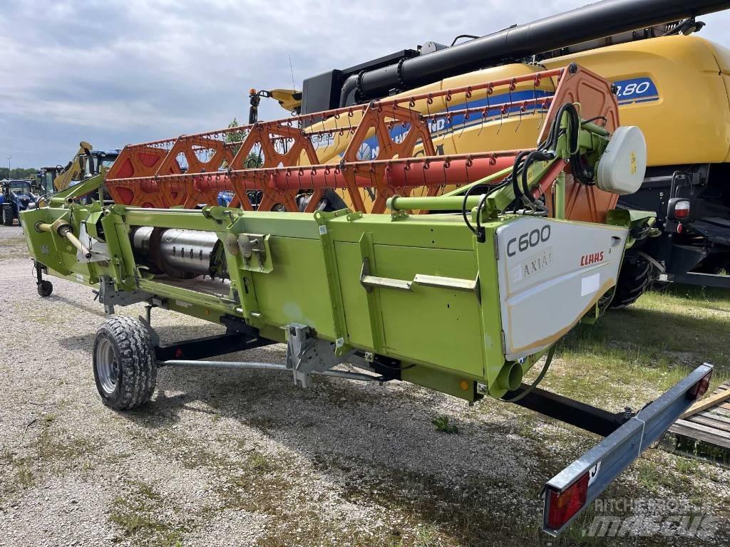 CLAAS Tucano 440 حصادات